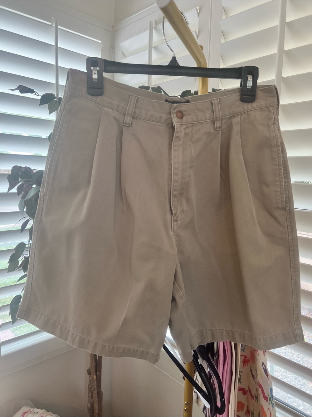 Classic Men's Flat Front Khaki Shorts